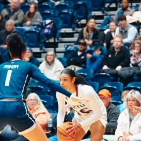 Woman's basketball team playing